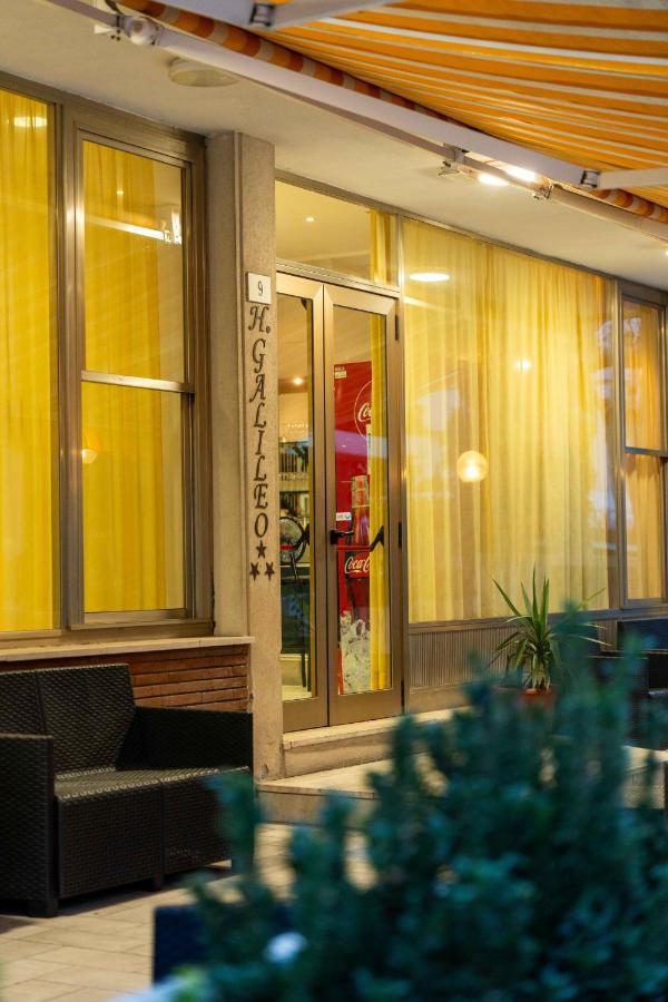 Hotel Galileo Ріміні Екстер'єр фото