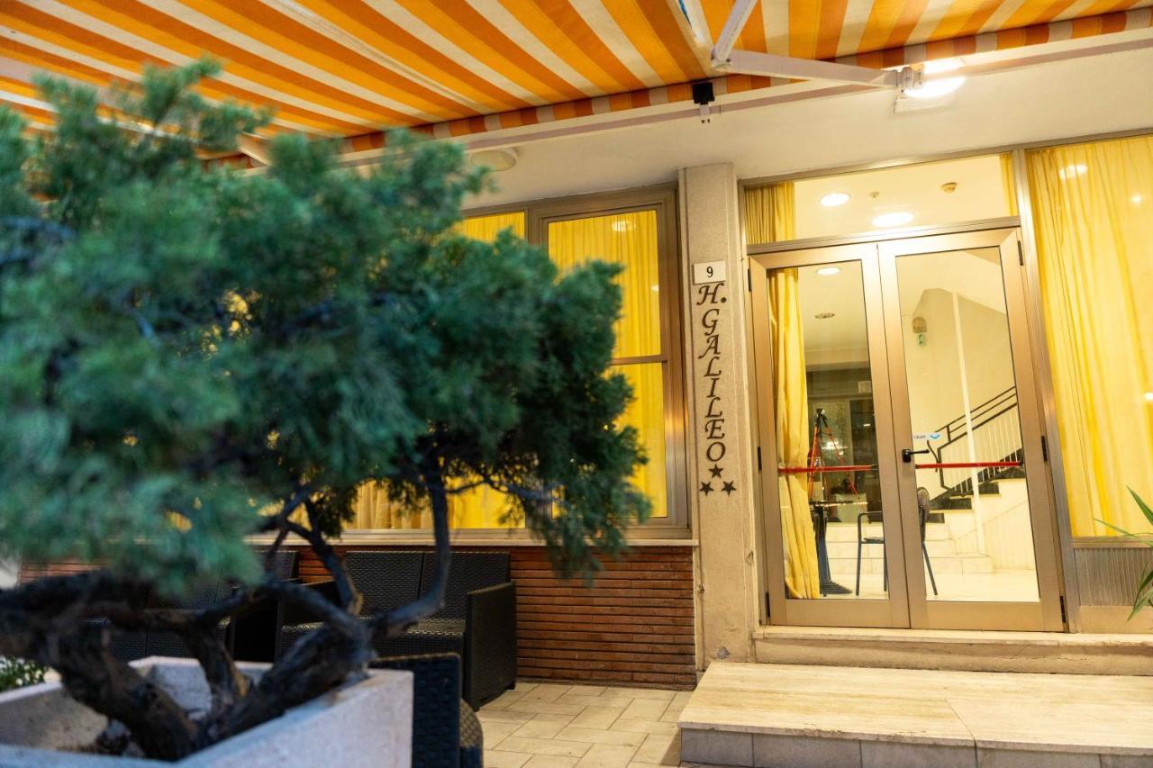 Hotel Galileo Ріміні Екстер'єр фото
