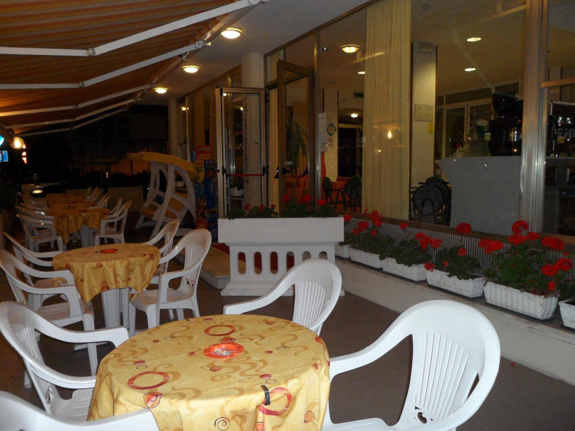 Hotel Galileo Ріміні Екстер'єр фото